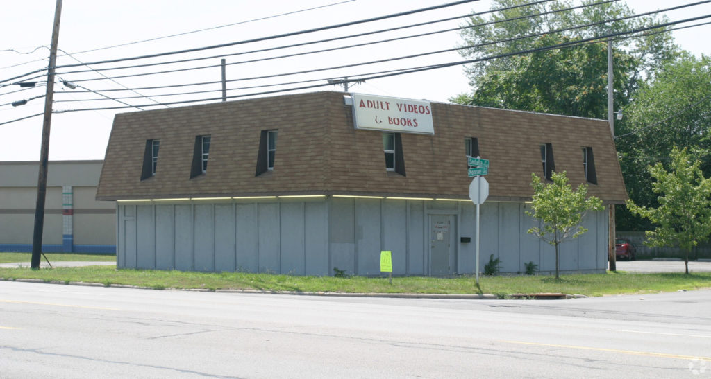 The Head Shed Retro Toledo Metro